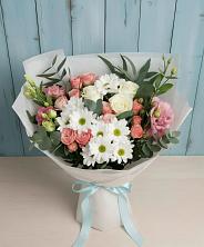 Букет цветов из:  Розы, Лизиантусы и Хризантемы в Багратионовске