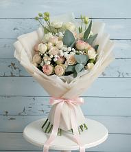 Букет цветов из:  Розы и Лизиантусы #REPLACE_PRED# Багратионовске