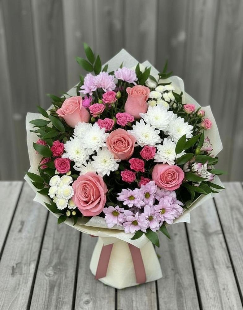 Букет цветов из: Альстромерии, Гвоздики, Розы и Хризантемы в Багратионовске