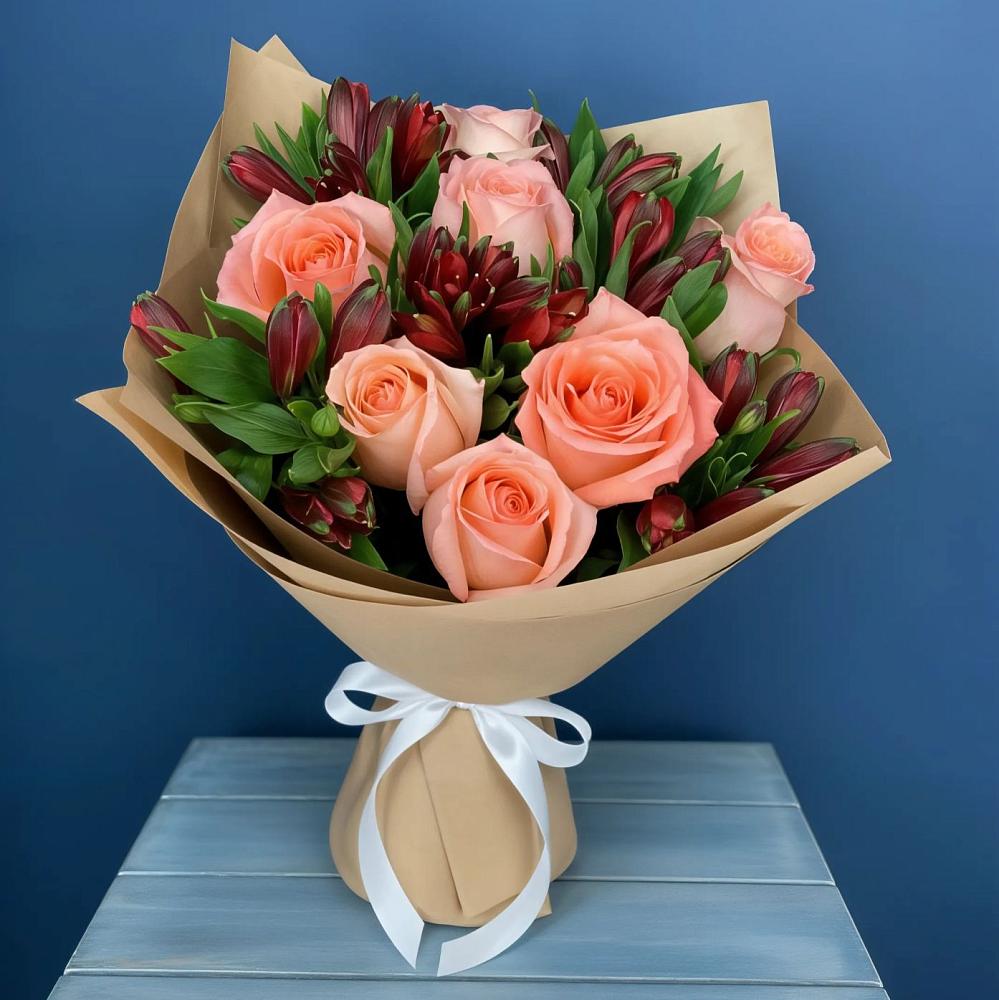 Букет цветов из: Розы и Альстромерии в Багратионовске