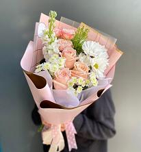 Букет цветов из:  Хризантемы и Розы в Багратионовске