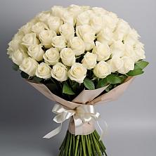 Букет 101 беля роза Белоснежка в Багратионовске