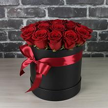 Цветочная композиция из Розы в шляпной коробке в Багратионовске