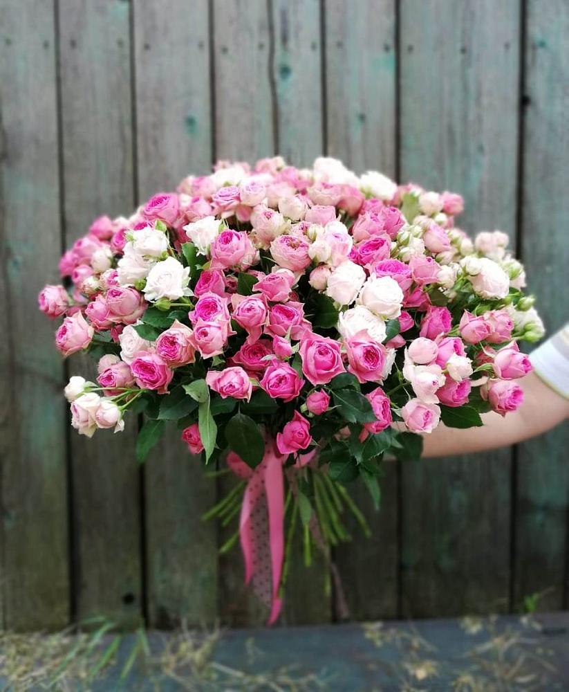 Букет Розовые кустовые розы Натали и Лав Лидия в Багратионовске