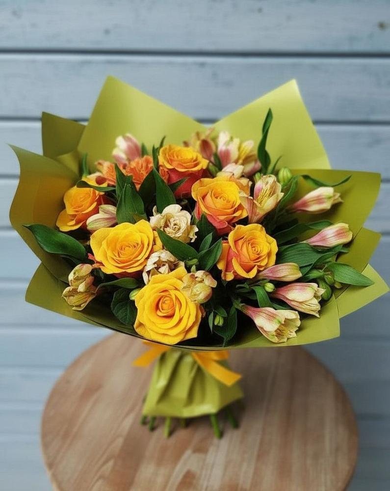 Букет цветов из: Альстромерии и Розы в Багратионовске